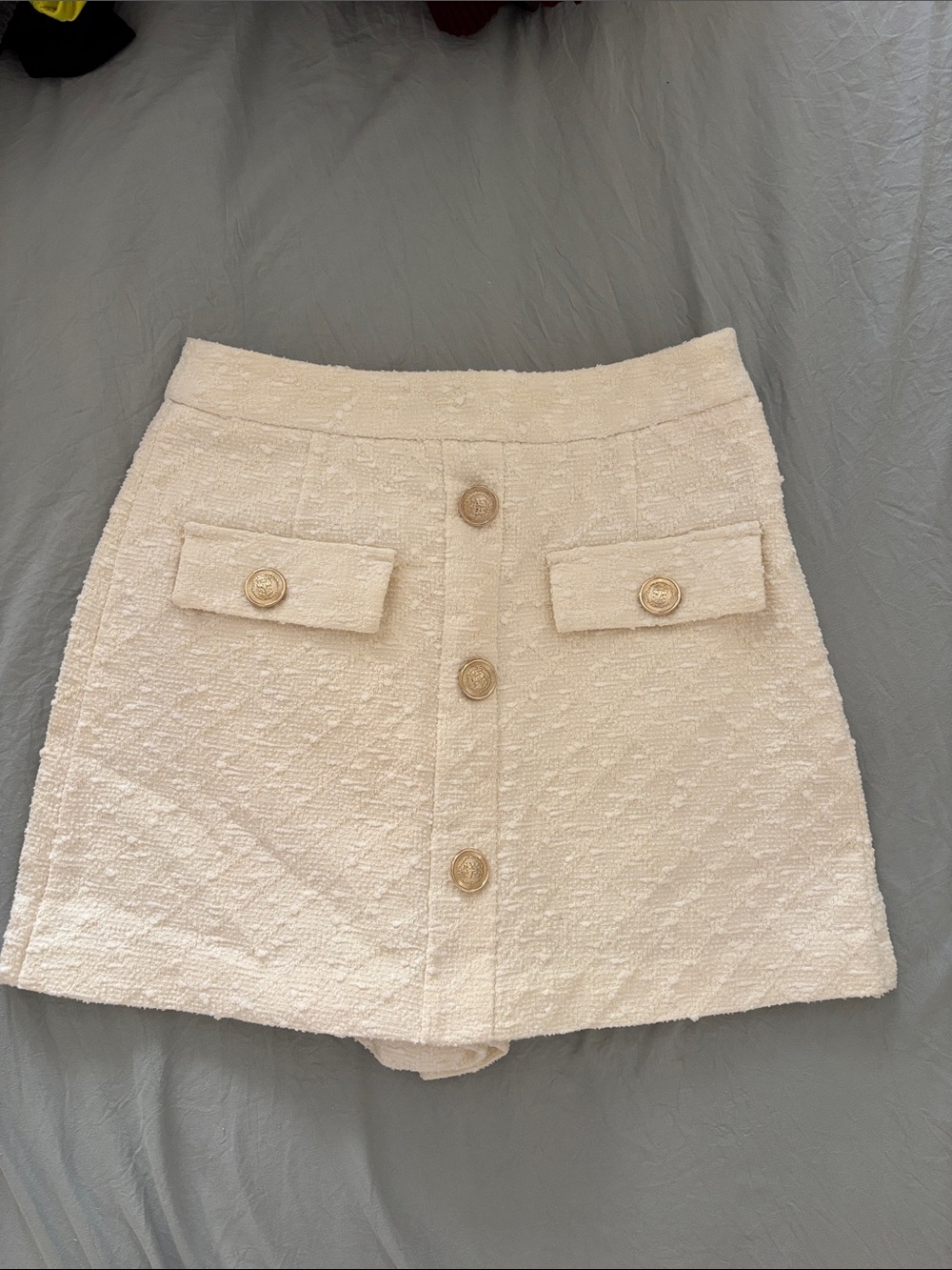 Zara Cream Textured Tweed Mini Skirt with Decorative Buttons